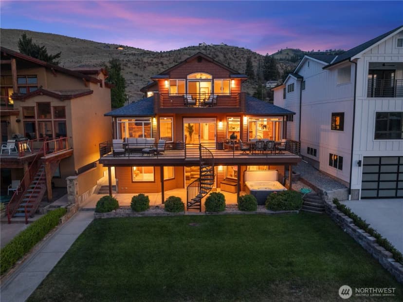 Property photo for 2031 W Terrace Avenue, Chelan photo 2