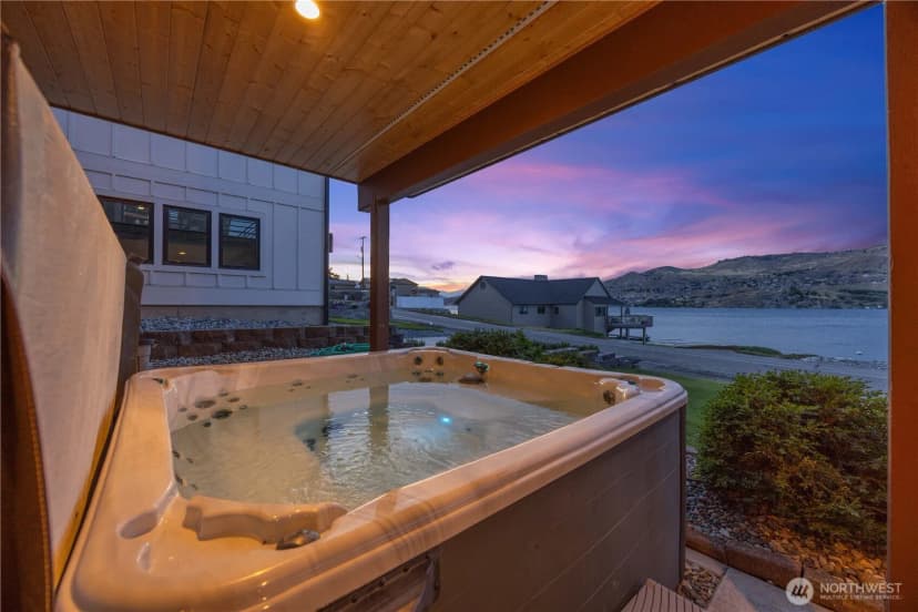Property photo for 2031 W Terrace Avenue, Chelan photo 6