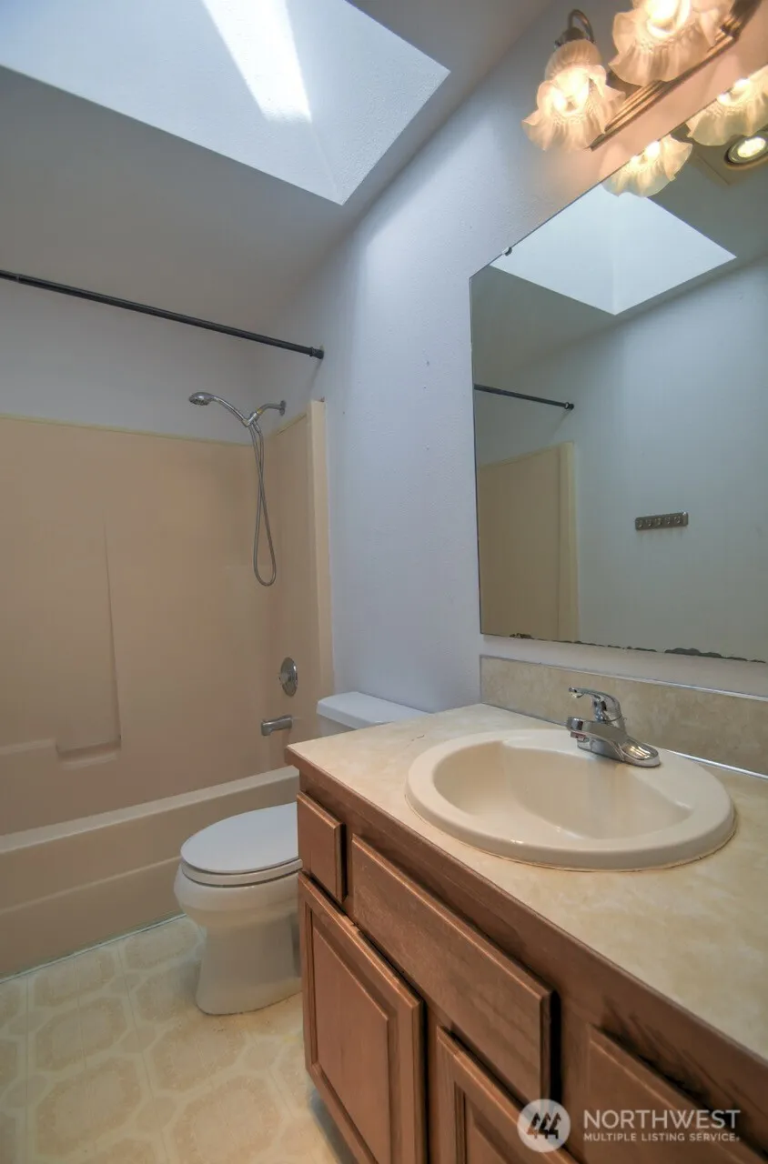 Property photo for 427 Sawmill Court Se, Olympia photo 26