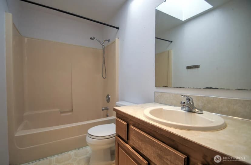 Property photo for 427 Sawmill Court Se, Olympia photo 25