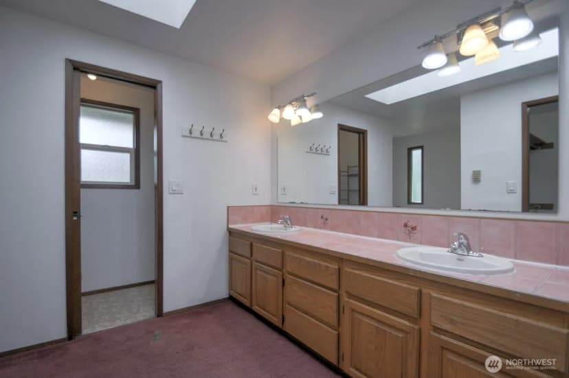 Property photo for 427 Sawmill Court Se, Olympia photo 17