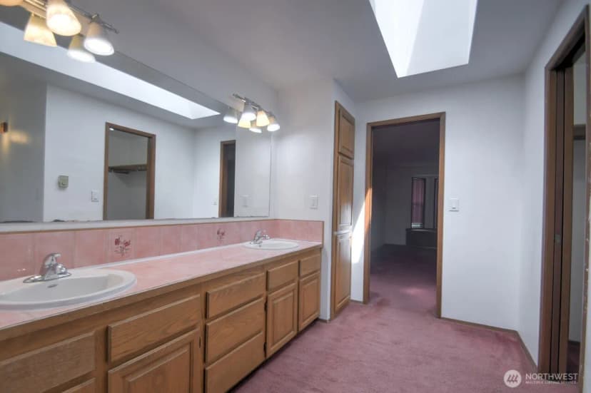 Property photo for 427 Sawmill Court Se, Olympia photo 18