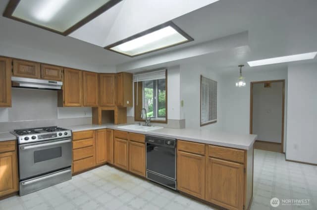 Property photo for 427 Sawmill Court Se, Olympia photo 5
