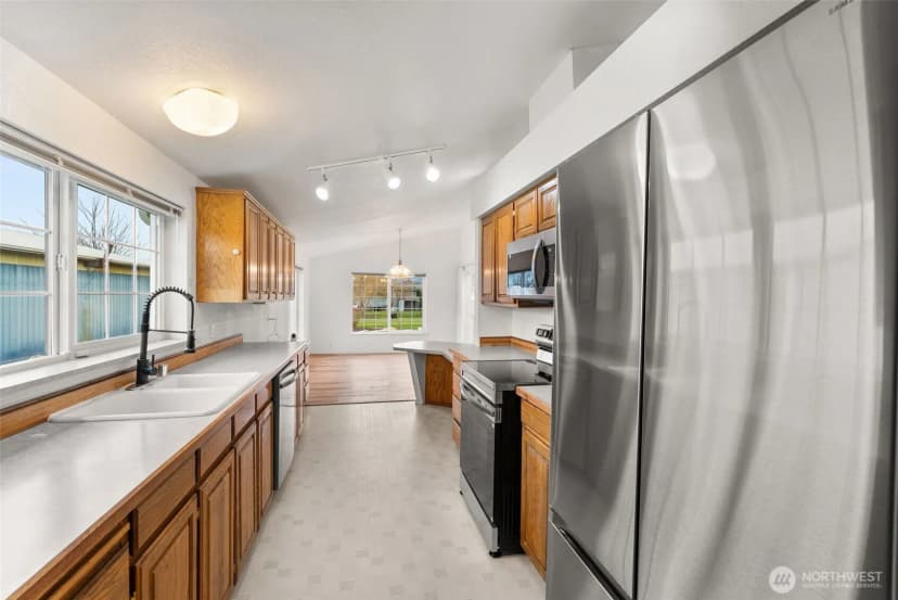 Property photo for 615 California Avenue, South Bend photo 10