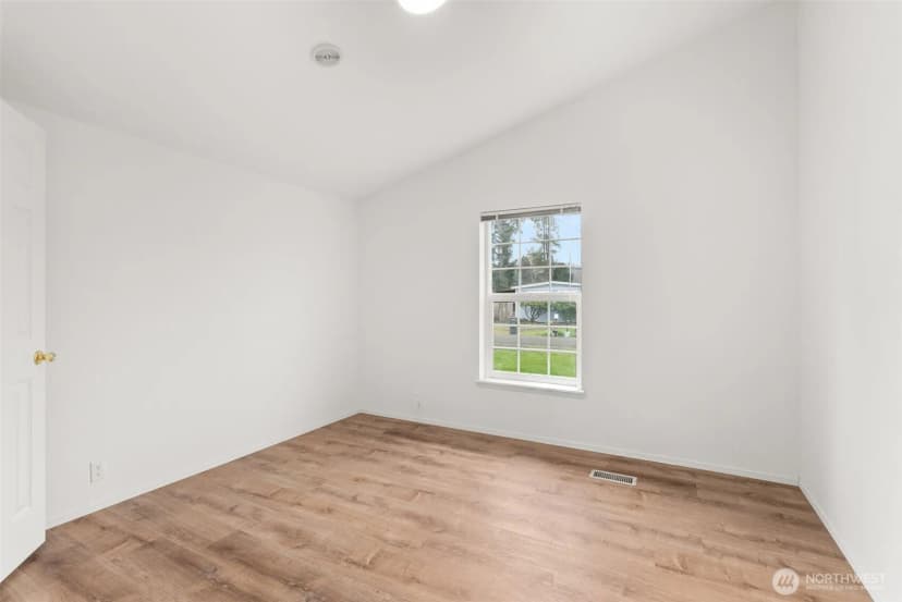 Property photo for 615 California Avenue, South Bend photo 18