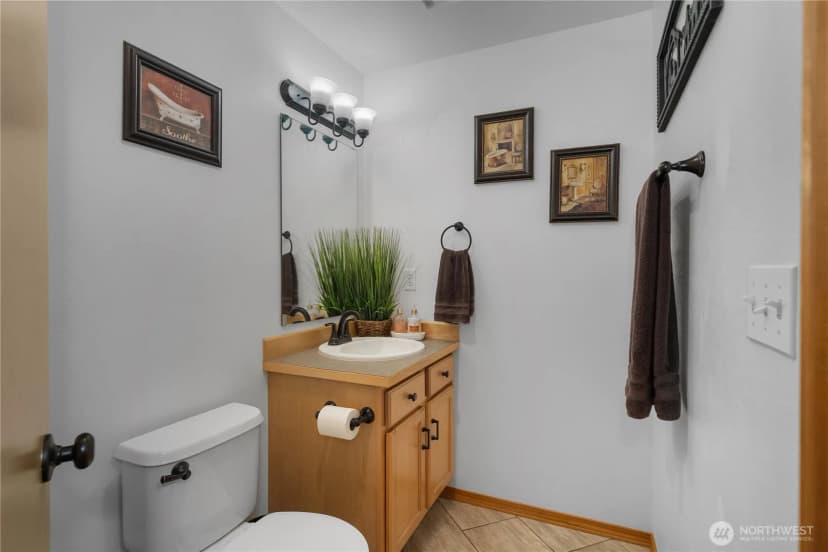 Property photo for 6 N Clear View Drive, Montesano photo 18