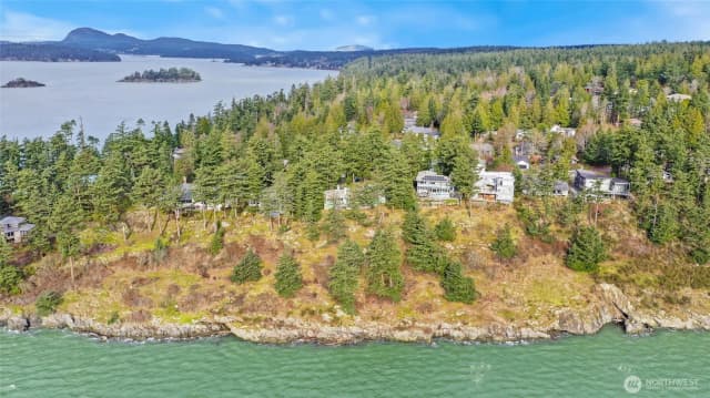 Property photo for 736 Tillamuk Drive, La Conner
