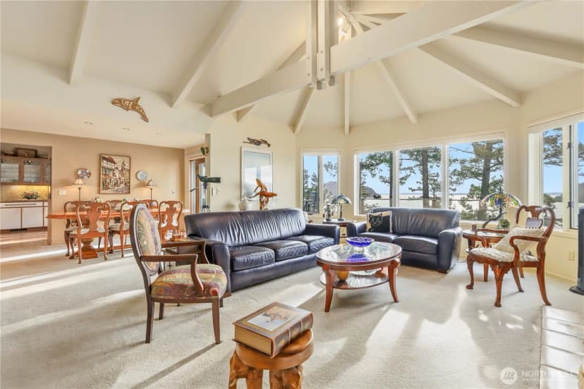 Property photo for 736 Tillamuk Drive, La Conner photo 6