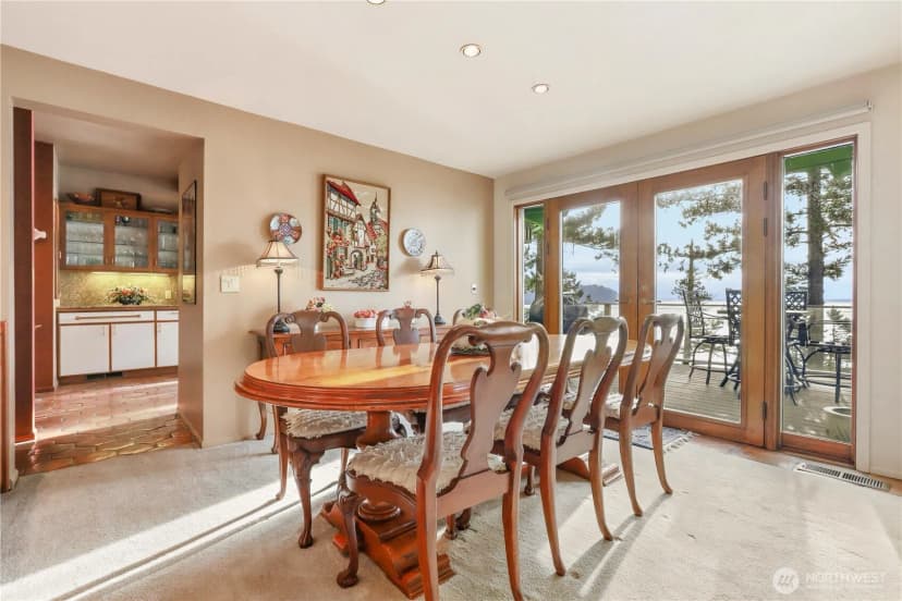 Property photo for 736 Tillamuk Drive, La Conner photo 7