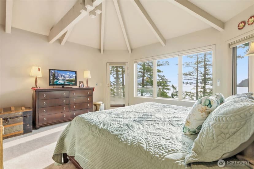 Property photo for 736 Tillamuk Drive, La Conner photo 15