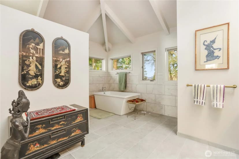 Property photo for 736 Tillamuk Drive, La Conner photo 17