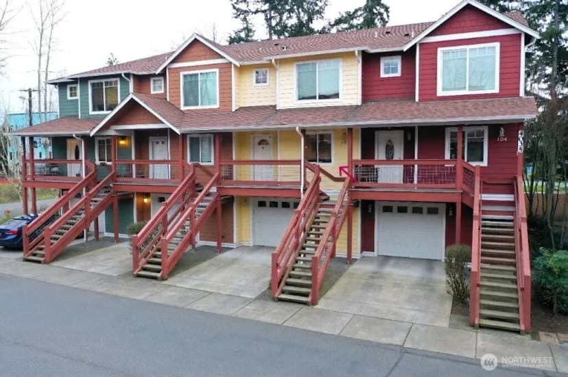 Property photo for 4035 Eliza Avenue #103, Bellingham photo 2
