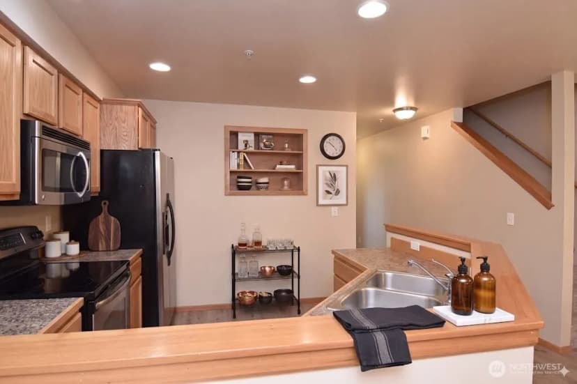 Property photo for 4035 Eliza Avenue #103, Bellingham photo 6