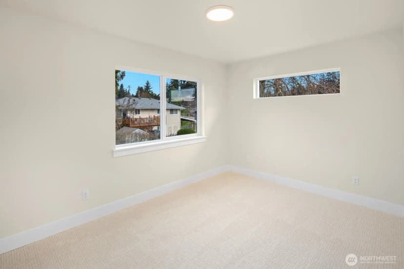 Property photo for 910 S 138th Street #b, Burien photo 13