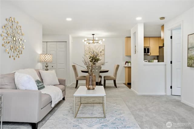 Property photo for 12607 Se 41 Place #h208, Bellevue photo 4