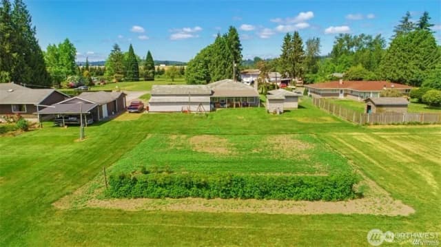 Property photo for 7618 48th Street E, Fife photo 2