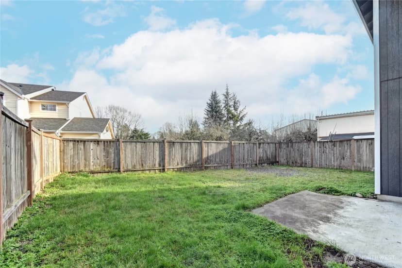 Property photo for 8823 18th Avenue E, Tacoma photo 21