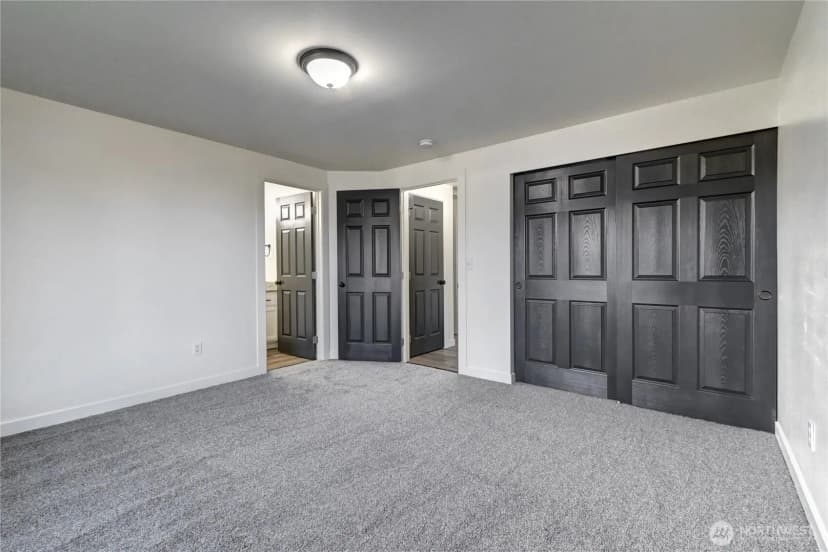 Property photo for 8823 18th Avenue E, Tacoma photo 10