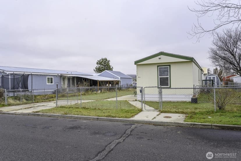 Property photo for 463 8th Avenue Se, Ephrata photo 6