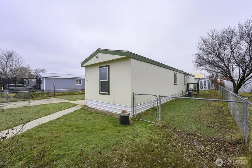 Property photo for 463 8th Avenue Se, Ephrata photo 21