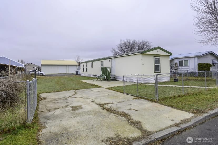 Property photo for 463 8th Avenue Se, Ephrata photo 8