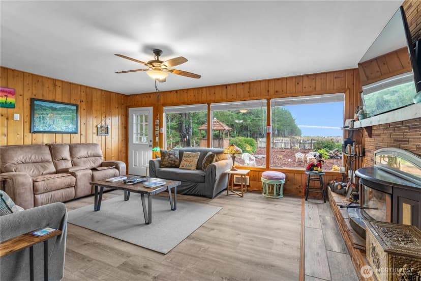 Property photo for 1206 184th Place, Long Beach photo 6