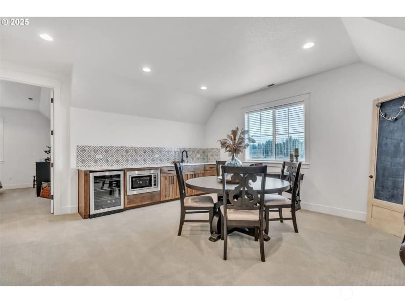 Property photo for 370 Tulip Lane, Woodland photo 19