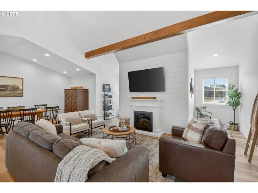Property photo for 370 Tulip Lane, Woodland photo 25