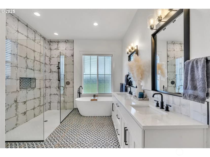 Property photo for 370 Tulip Lane, Woodland photo 14