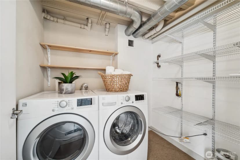 Property photo for 2914 E Madison Street #209, Seattle photo 19