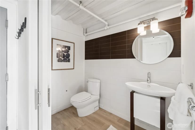 Property photo for 2914 E Madison Street #209, Seattle photo 20