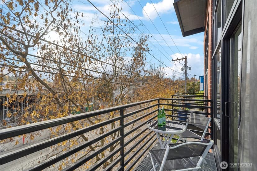 Property photo for 2914 E Madison Street #209, Seattle photo 18