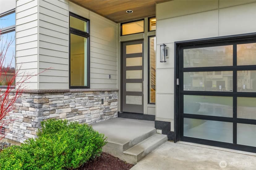 Property photo for 21045 Se 80th Street, Issaquah photo 3