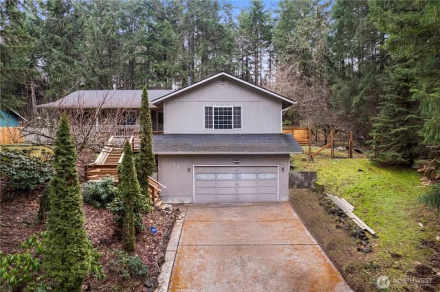 Property photo for 210 Country Estates Drive W, Rainier photo 2
