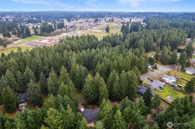 Property photo for 210 Country Estates Drive W, Rainier photo 32