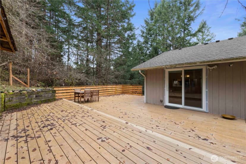 Property photo for 210 Country Estates Drive W, Rainier photo 28
