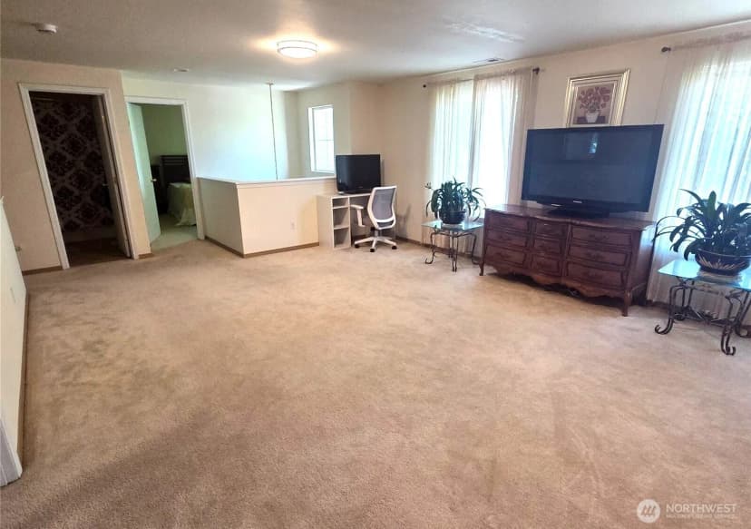 Property photo for 912 Gina Court Se, Olympia photo 16