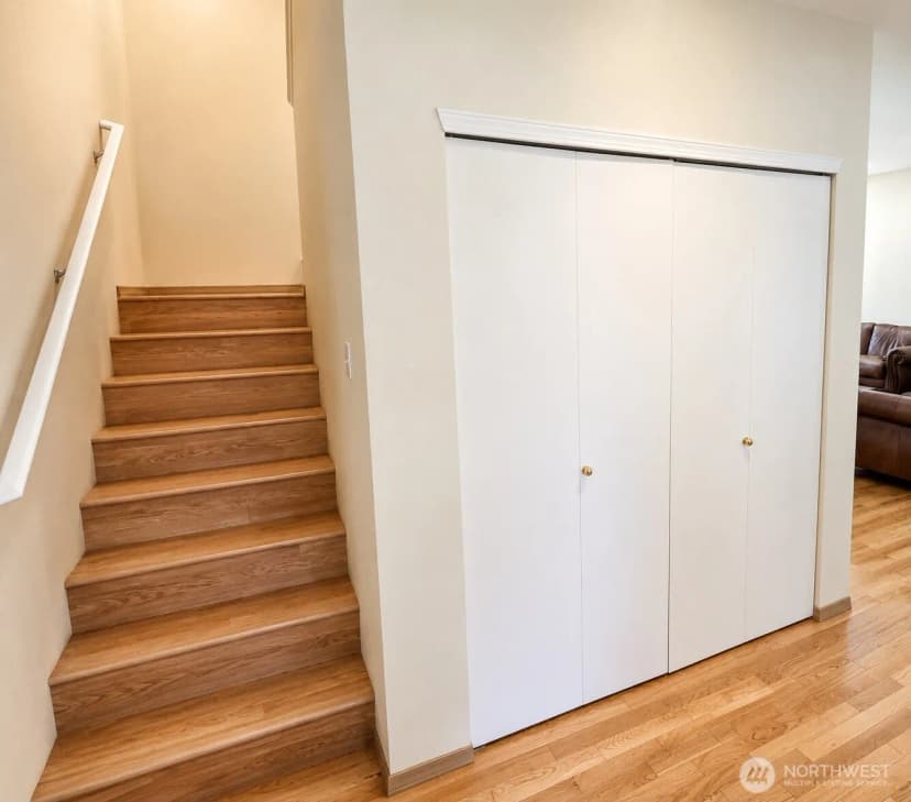 Property photo for 912 Gina Court Se, Olympia photo 11