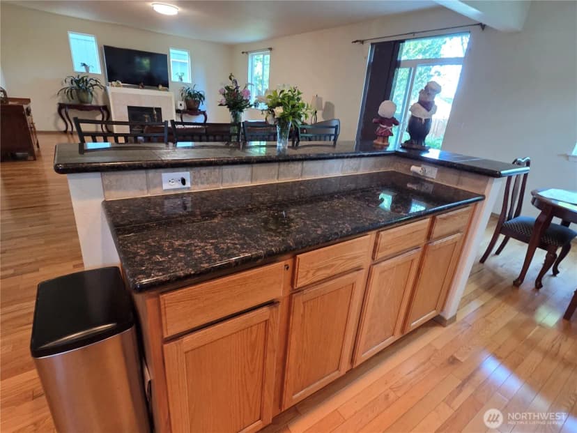 Property photo for 912 Gina Court Se, Olympia photo 5