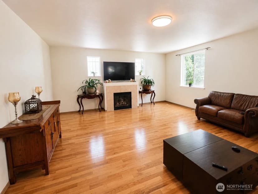 Property photo for 912 Gina Court Se, Olympia photo 9