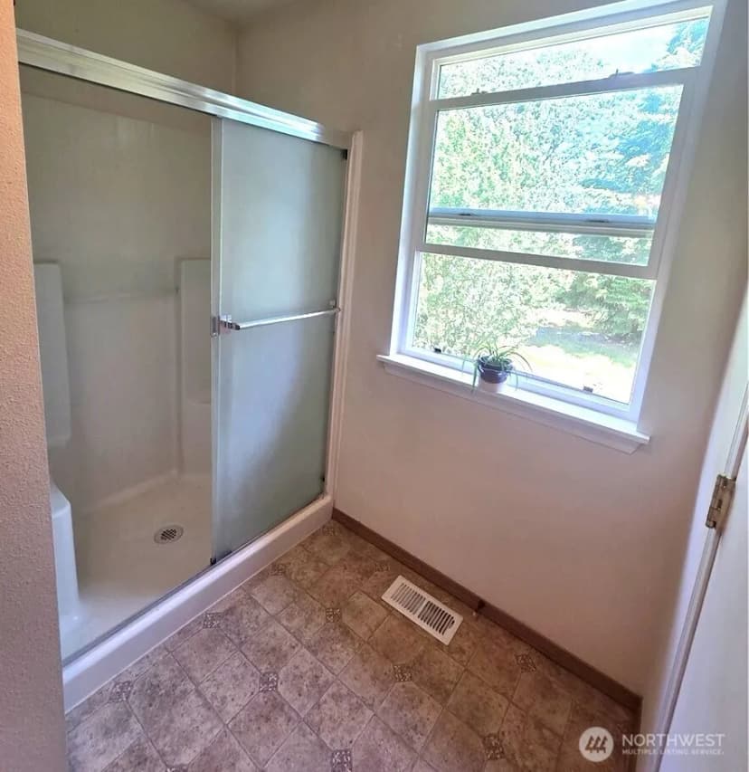 Property photo for 912 Gina Court Se, Olympia photo 23