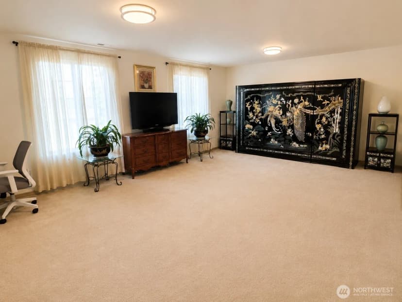 Property photo for 912 Gina Court Se, Olympia photo 15