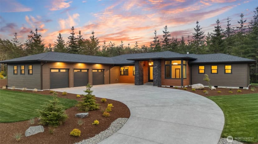 Property photo for 6629 Shadow Creek Lane Ne, Olympia