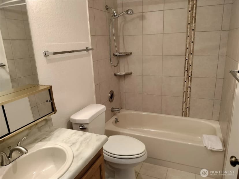 Property photo for 11755 Greenwood Avenue N #203, Seattle photo 16