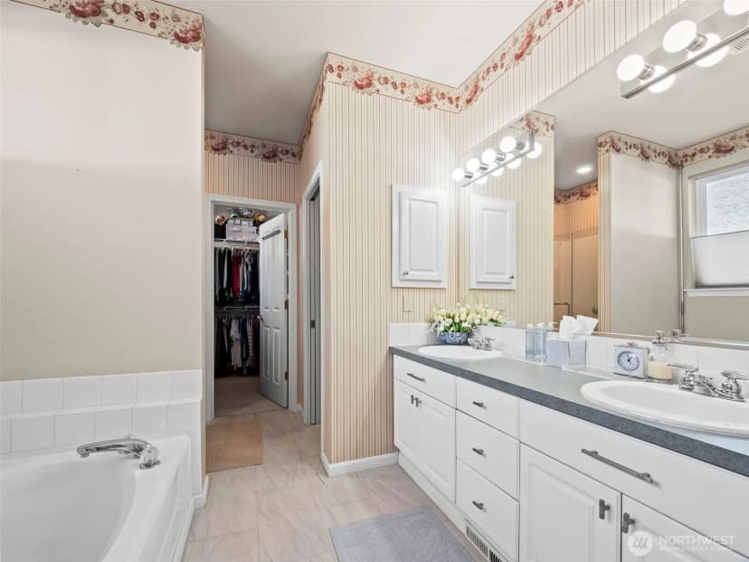 Property photo for 5928 61st Avenue W, University Place photo 18