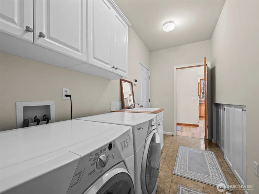 Property photo for 5928 61st Avenue W, University Place photo 22