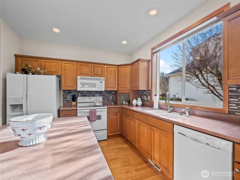 Property photo for 5928 61st Avenue W, University Place photo 11