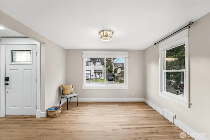 Property photo for 10230 62nd Avenue S, Seattle photo 10