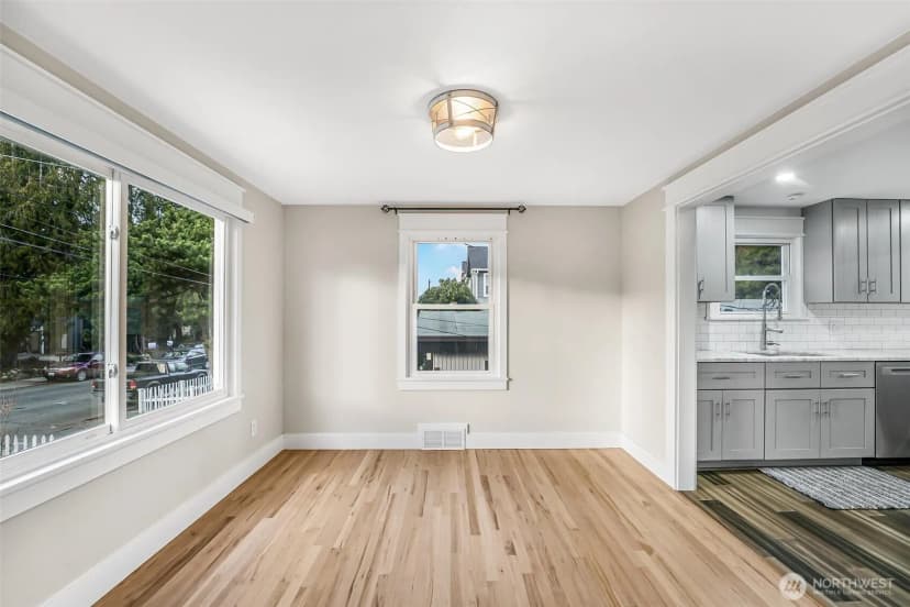 Property photo for 10230 62nd Avenue S, Seattle photo 11