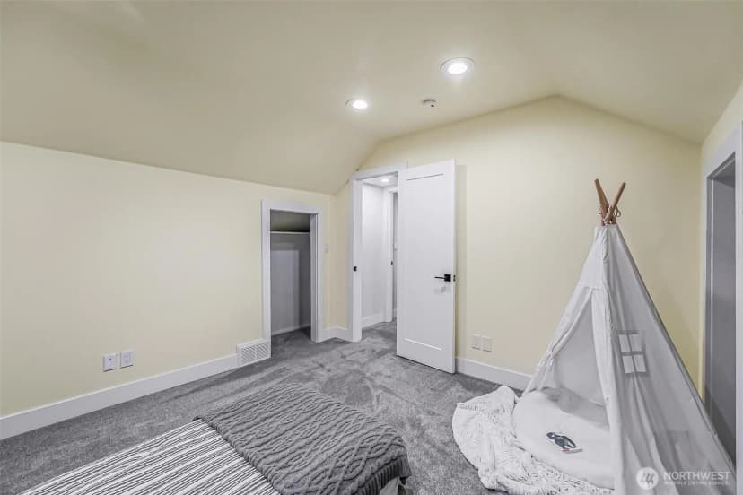 Property photo for 10230 62nd Avenue S, Seattle photo 20